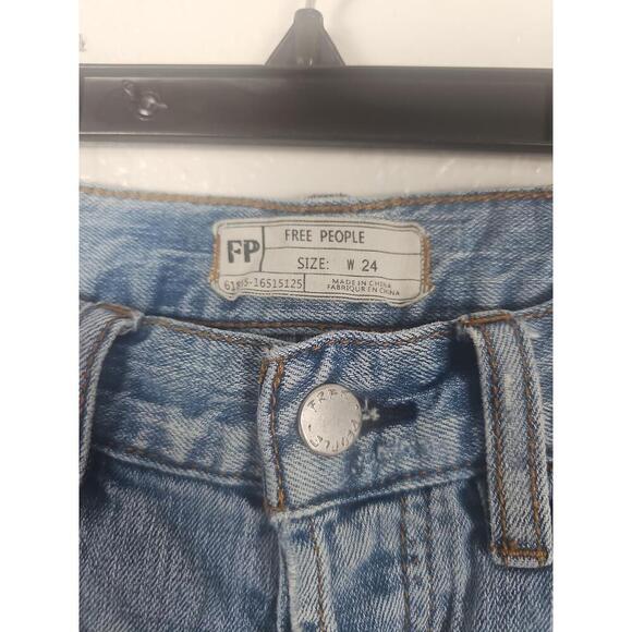 Free People Womens Distressed Light Wash Ripped Frayed Hem Jeans Size W24 XS - Picture 6 of 9